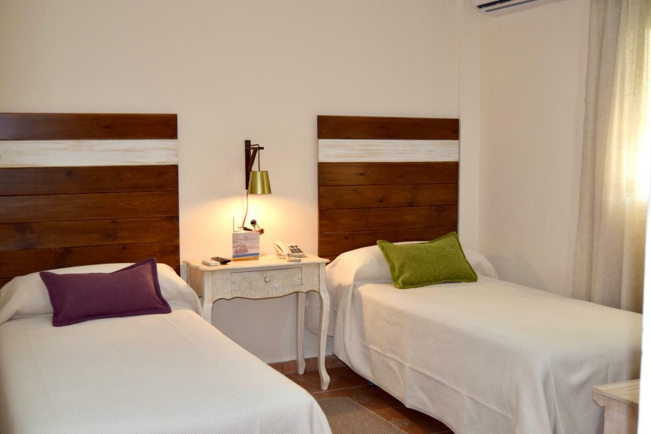 Hotel Puerta De Algadir El Puerto de Santa María Esterno foto